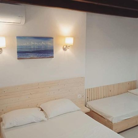 Occasus Room Comfort Chalki Town Exterior photo
